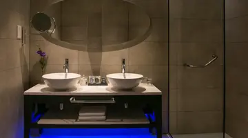 Vangelis Hotel & Suites