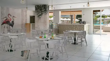 Vangelis Hotel & Suites