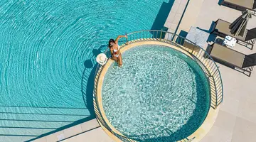 Vantaris Luxury Beach Resort