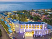 Vantaris Luxury Beach Resort