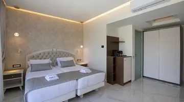 Vantaris Luxury Beach Resort