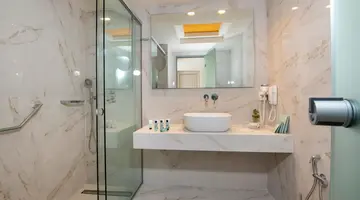 Vantaris Luxury Beach Resort