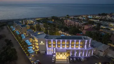 Vantaris Luxury Beach Resort*