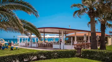 Vantaris Luxury Beach Resort
