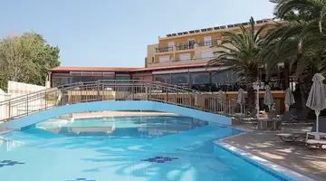 Vantaris Luxury Beach Resort
