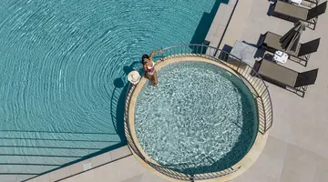 Vantaris Luxury Beach Resort