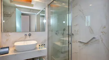 VANTARIS LUXURY BEACH RESORT