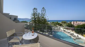Vantaris Luxury Beach Resort