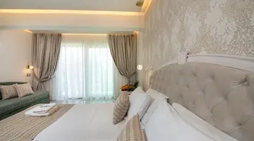 Vantaris Luxury Beach Resort