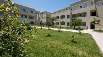 Vantaris Luxury Beach Resort