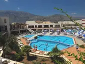 Vantaris Palace