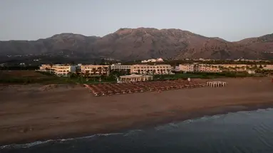 Vantaris Palace