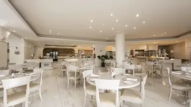 Vantaris Palace