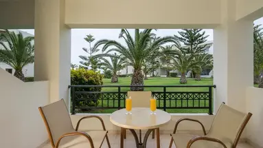 Vantaris Palace