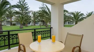 Vantaris Palace