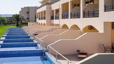 Vantaris Palace