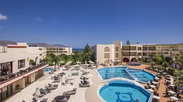 Vantaris Palace