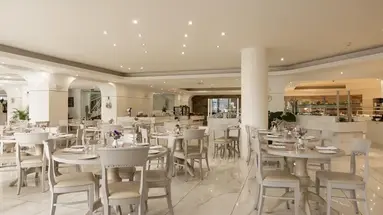 Vantaris Palace