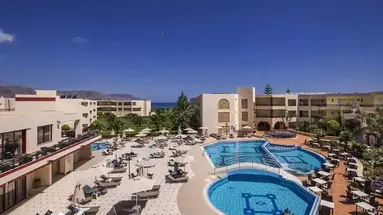 Vantaris Palace