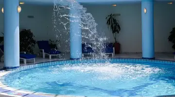 Vantaris Palace