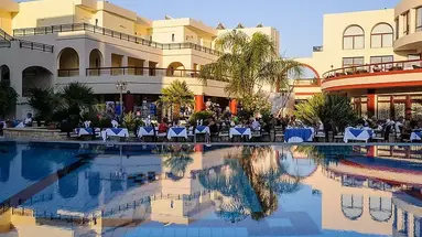 Vantaris Palace