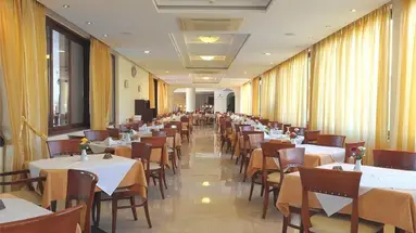 Vantaris Palace