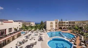 Vantaris Palace