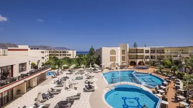 Vantaris Palace