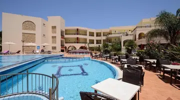 Vantaris Palace