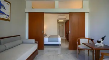 Vantaris Palace