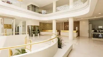 Vantaris Palace