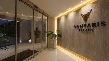Vantaris Palace