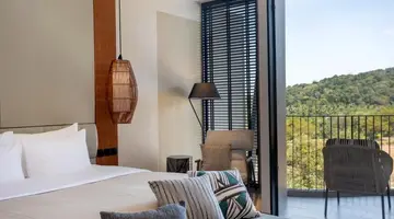 Varana Hotel