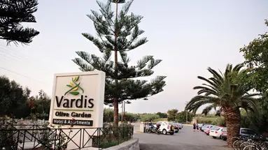 Vardis Olive Garden