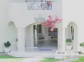 Vardis Olive Garden