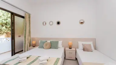 Varelis Hotel