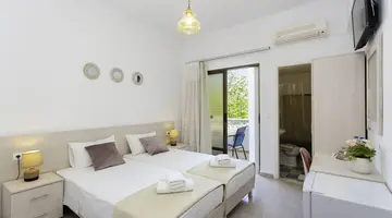 Varelis Hotel