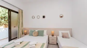 Varelis Pension