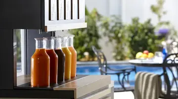 Vasia Boulevard - Adults Only