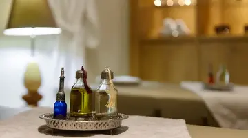 Vasia Boulevard - Adults Only
