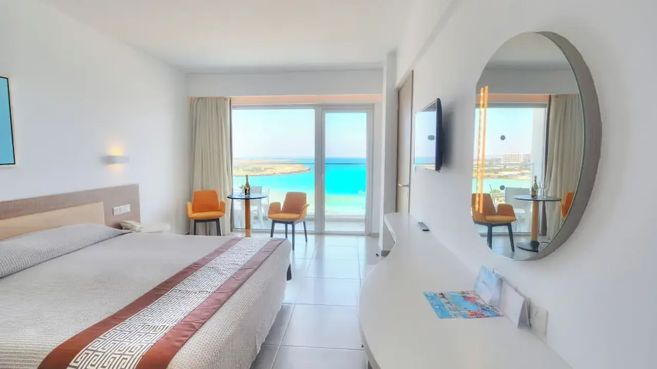 Vassos Nissi Plage Hotel & Spa