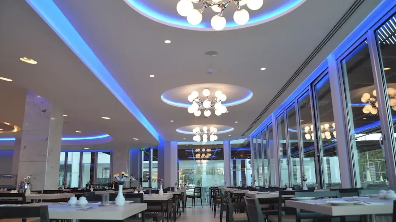 Vassos Nissi Plage Hotel & Spa