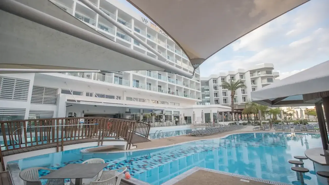Vassos Nissi Plage Hotel & Spa