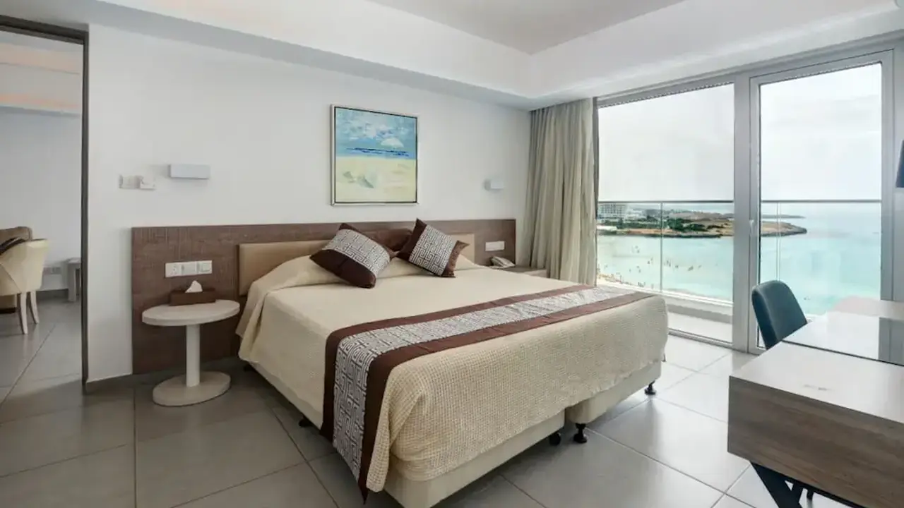 Vassos Nissi Plage Hotel & Spa