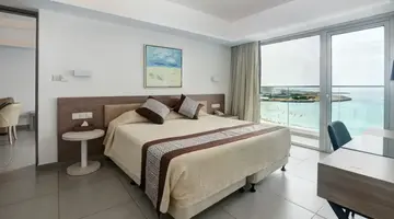 Vassos Nissi Plage Hotel & Spa