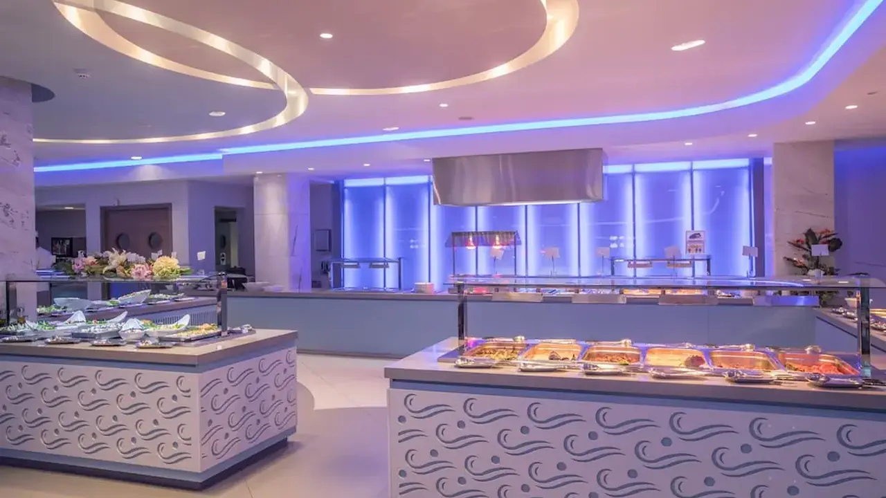 Vassos Nissi Plage Hotel & Spa