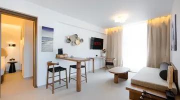 Vaya Suites