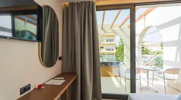Vaya Suites