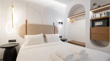 Vaya Suites