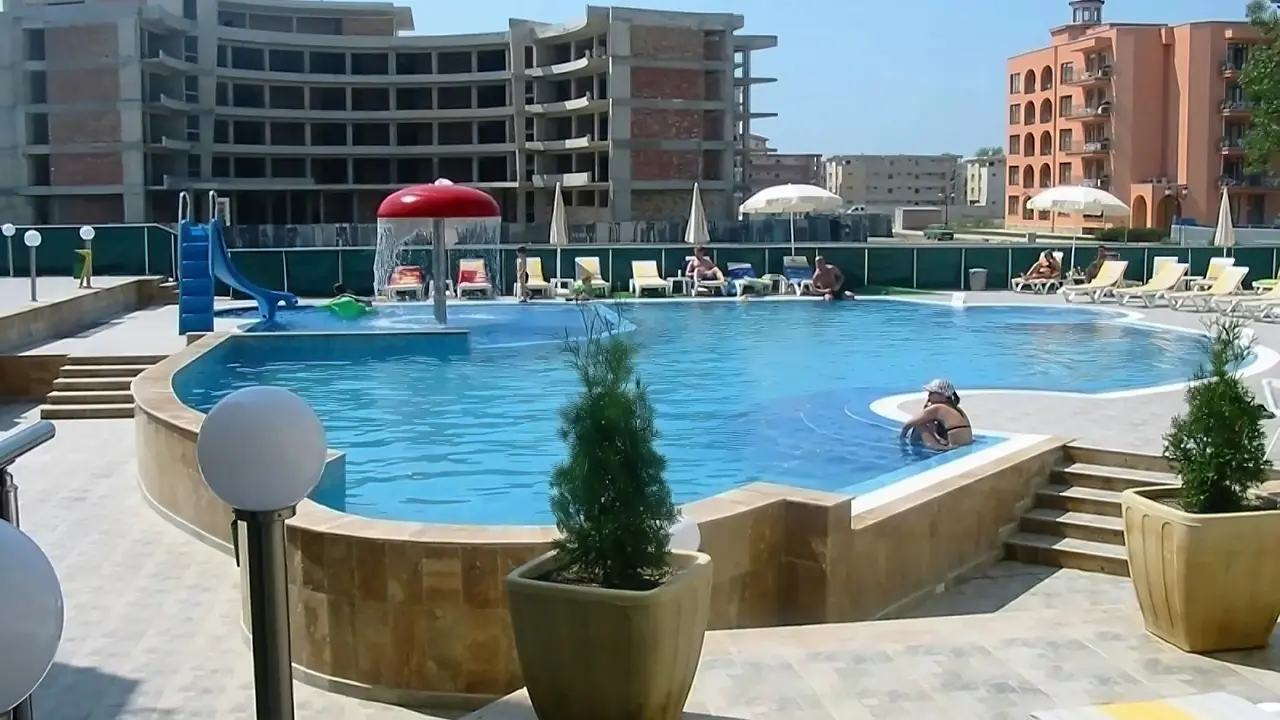 Vechna-R Aparthotel
